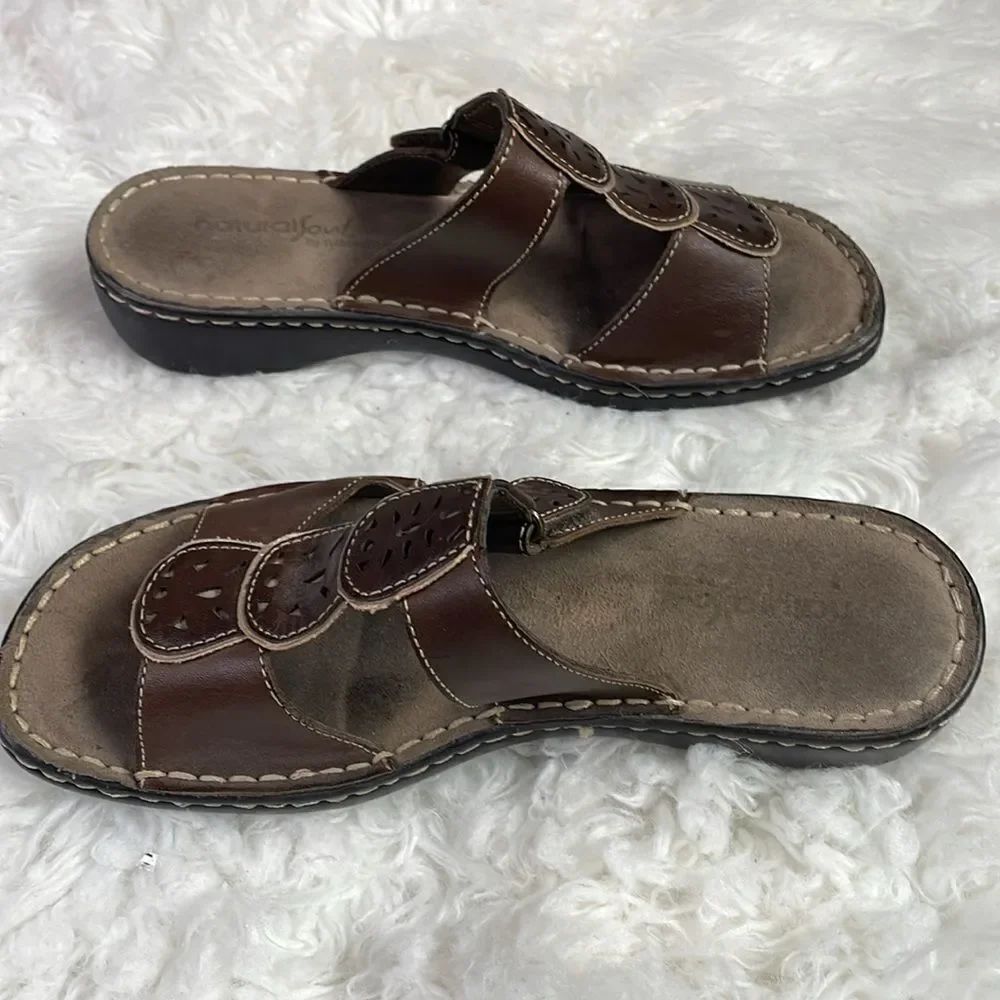 NATURAL SOUL by NATURALIZER Cornel Leather Upper Slides Sandals Size 6M Brown - Picture 8 of 12